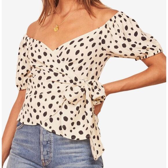 Reformation Tops - Reformation Lores Wrap Top Black White Ink Blot Polkadot Size S
